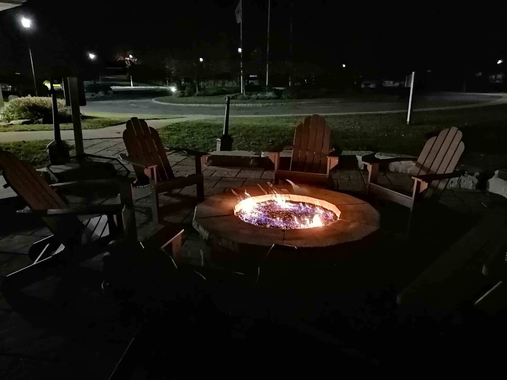 דירות Oro-Medonte Margarita Vacation Getaway מראה חיצוני תמונה